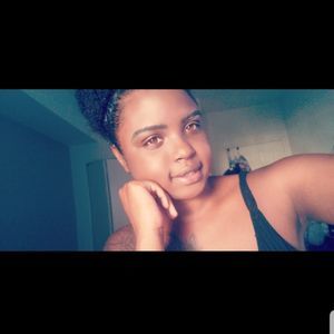 Meet your Posher, Eleesha